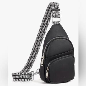 CLUCI Small Sling Bag Black
